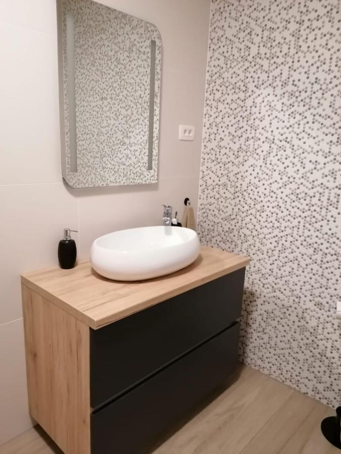 Brand New Apartment In 马林斯卡 外观 照片