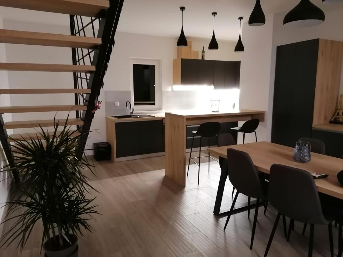 Brand New Apartment In 马林斯卡 外观 照片