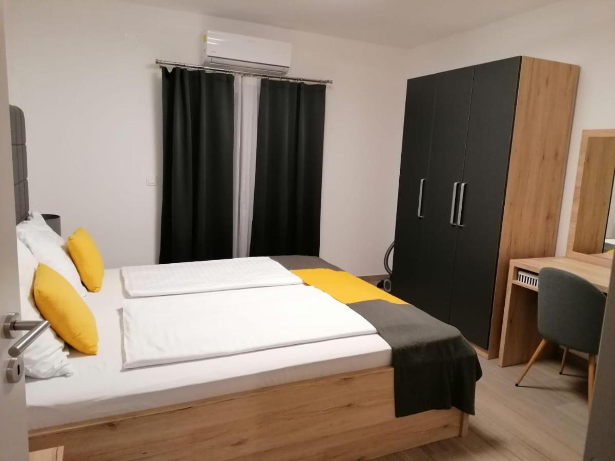 Brand New Apartment In 马林斯卡 外观 照片