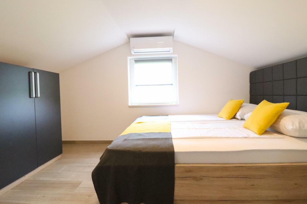 Brand New Apartment In 马林斯卡 外观 照片