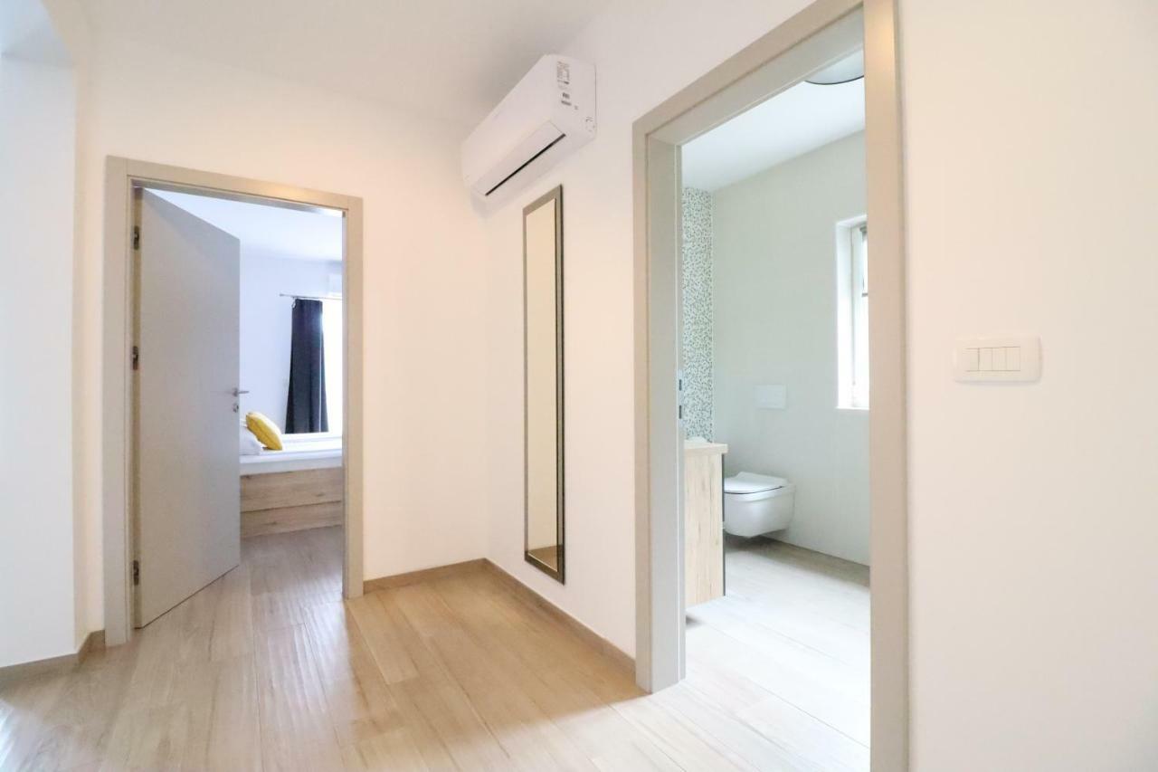 Brand New Apartment In 马林斯卡 外观 照片