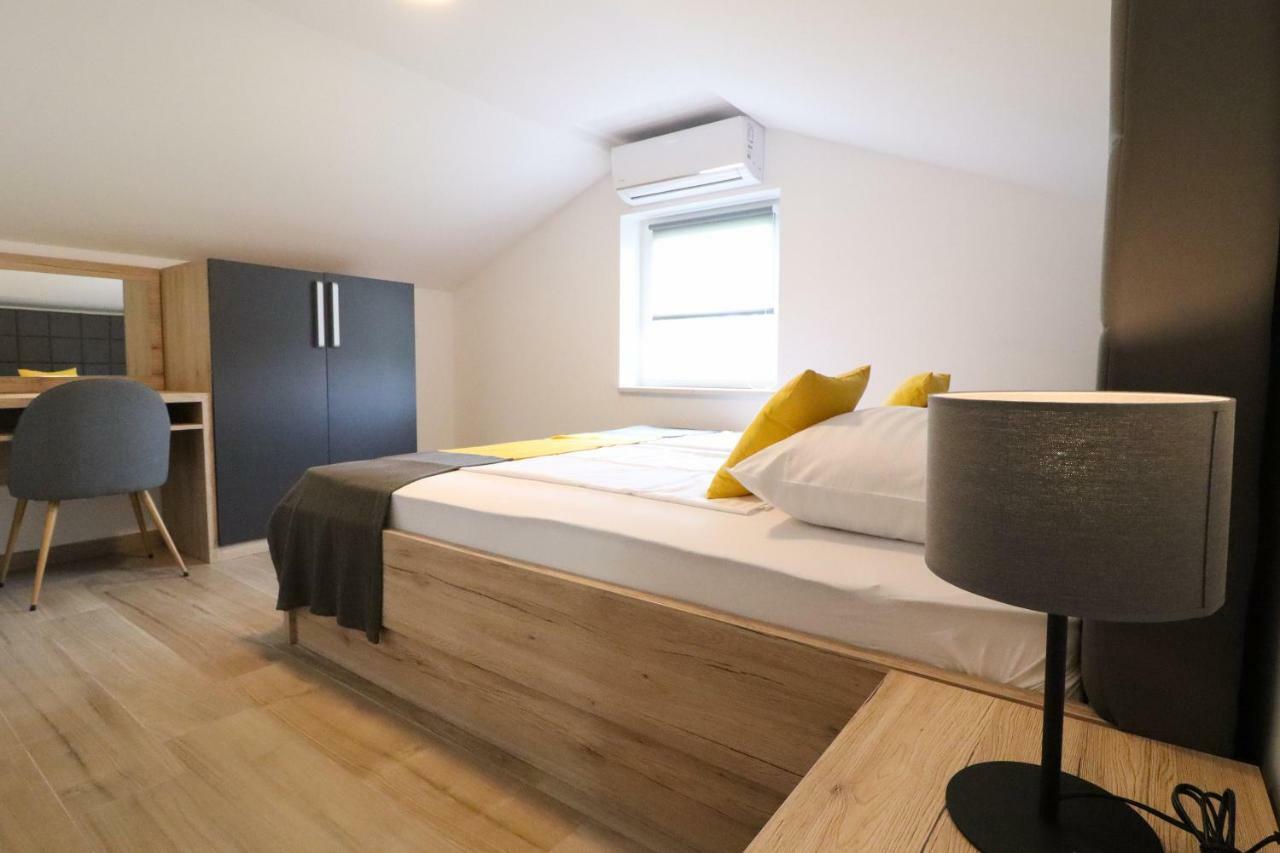 Brand New Apartment In 马林斯卡 外观 照片